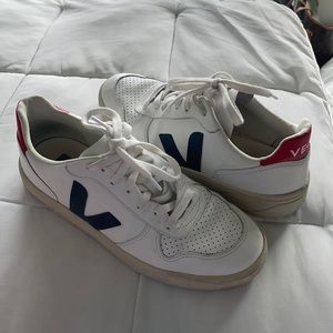 Veja V-10 White Leather Low Top Sneakers - Womens